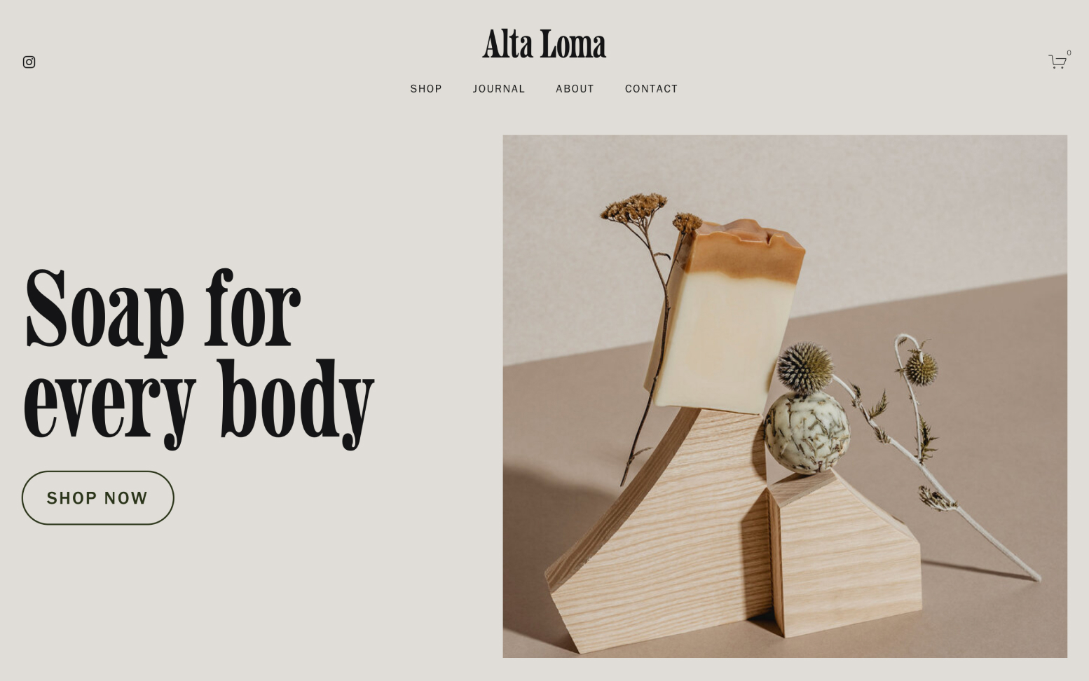 Desktop version of the Altaloma template.